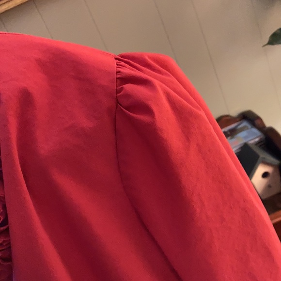 East 5th button up top with fabric rose design L - Picture 12 of 12